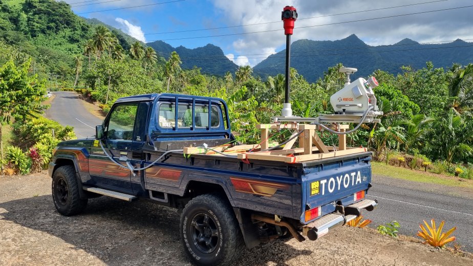 Surveying rig on back on Ute